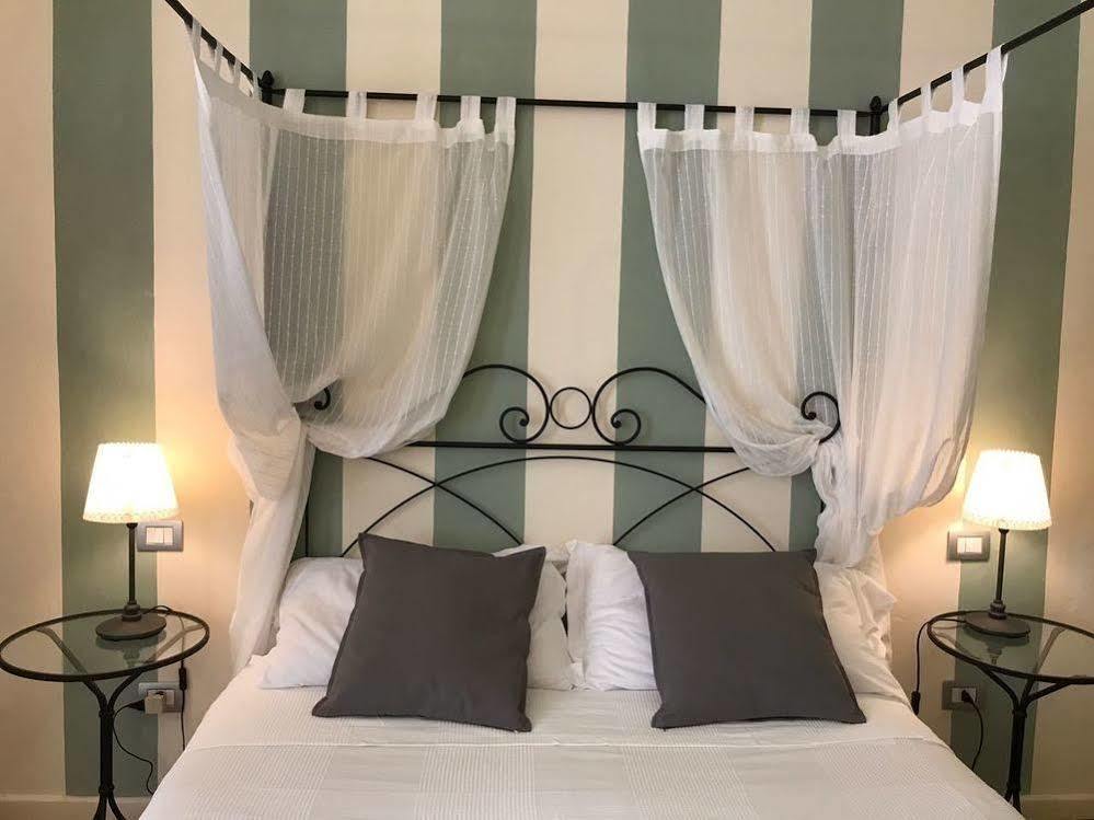 B&B Di Piazza Del Duomo Firenze Eksteriør billede